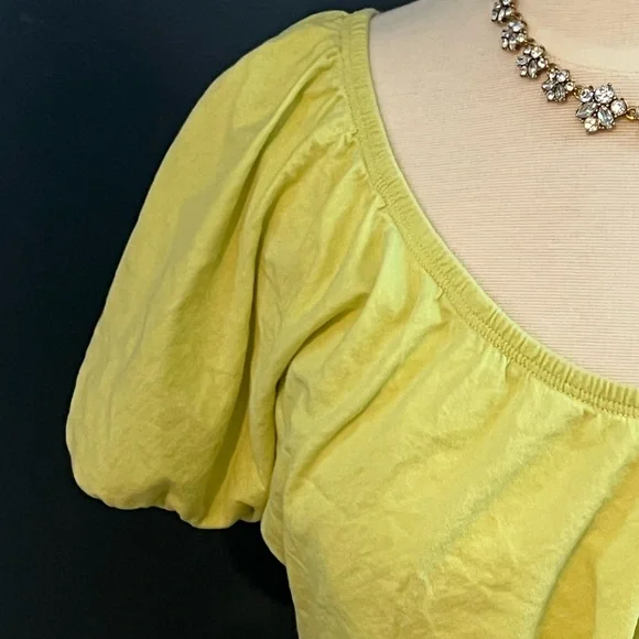 Yellow-Green Puff Sleeve Scoop Neck Blouse Size M - Picture 4 of 9